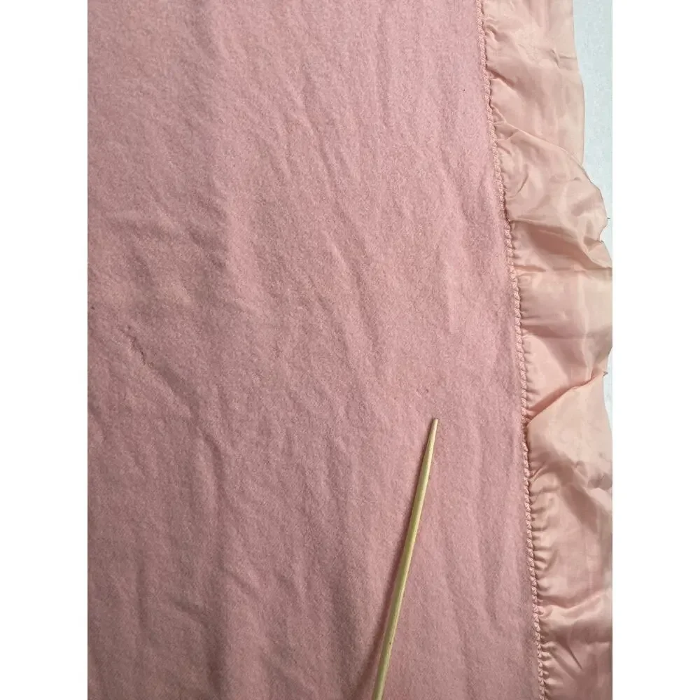 NORTH STAR Blanket Wool Satin Boarder Trim Lap Throw Pink Baby VTG 57